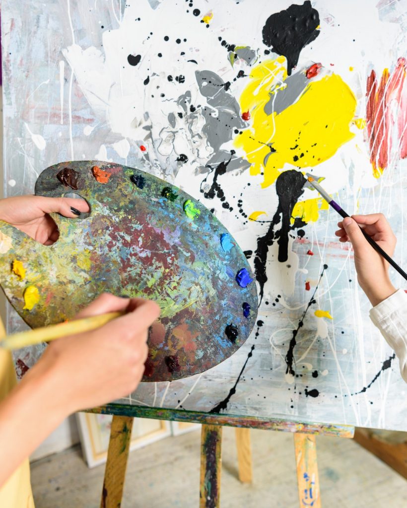 cropped-image-of-pupil-painting-on-lesson-in-workshop-of-art-school.jpg cropped-image-of-pupil-painting-on-lesson-in-workshop-of-art-school.jpg
